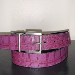 Jessica Simpson Faux Leather Purple belt.